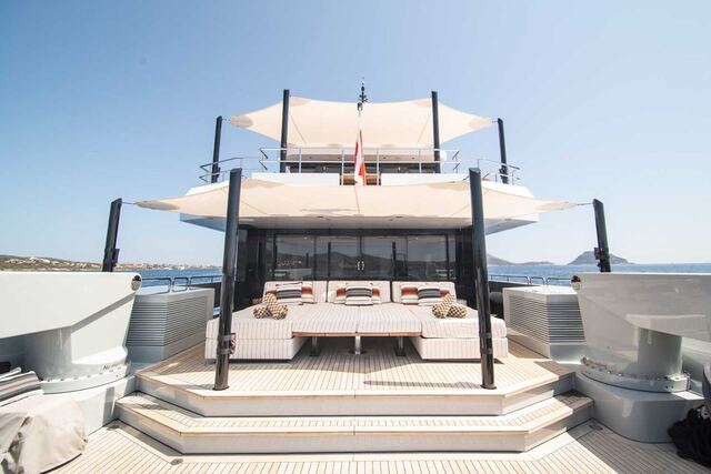 Sun deck with awning
